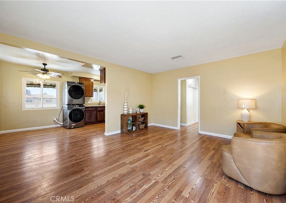 1st image of 721 Larch St APT 12