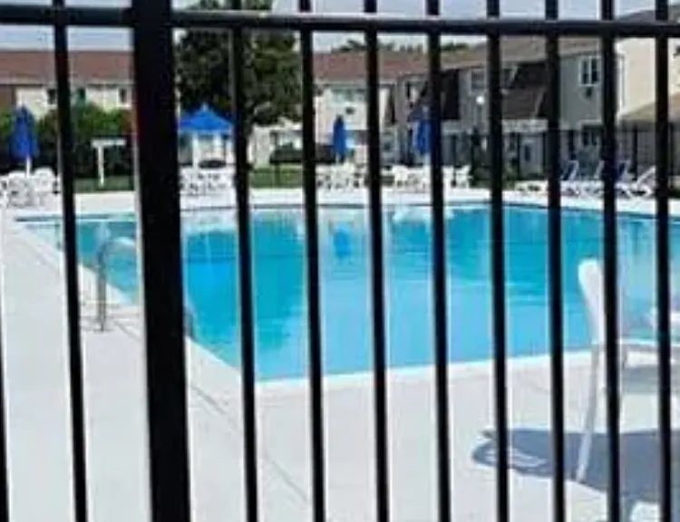 4800 Harbor Beach Blvd #H4 — Photo 11