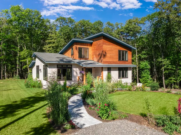 92 Flynn Lane, Ogunquit, ME 03907