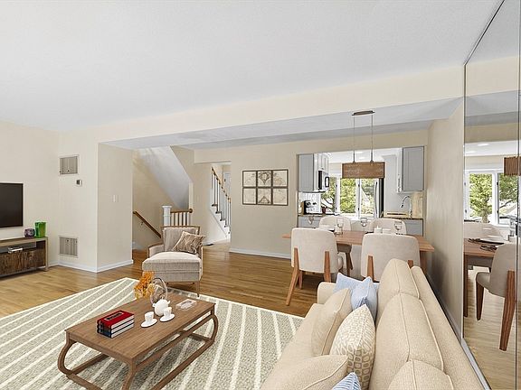 4th image of 5005 Heatherwood Ln #5005