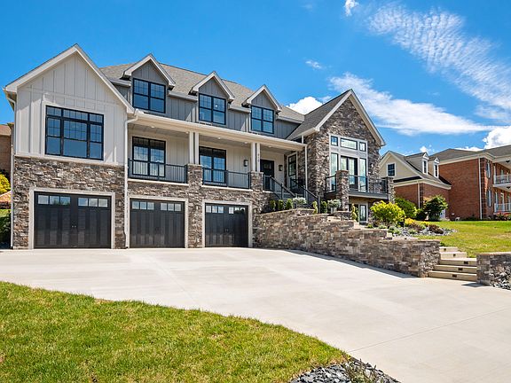 5th image of 610 Kelly Ln