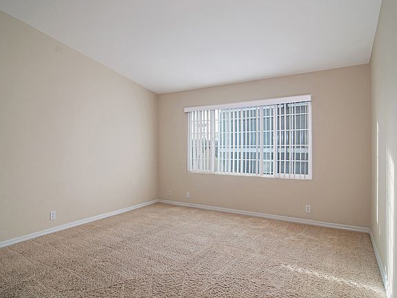 3rd image of 4540 Wilson Ave Unit 203