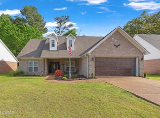 154 Executive Dr, Jackson, TN 38305