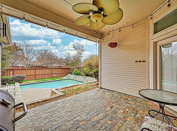 4th image of 1124 Brook Arbor Dr