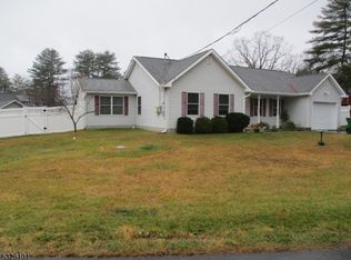 225 Lake Shr S, Montague, NJ 07827