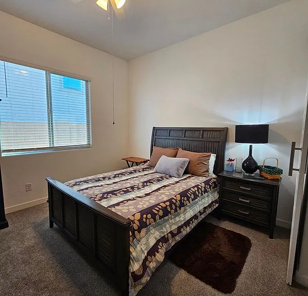 9415 S 39th Dr — Photo 5