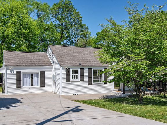 5th image of 80 Jonell Dr