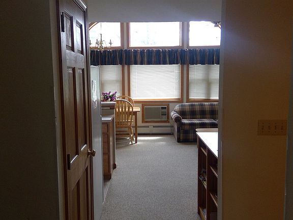 3rd image of 1640 Daniel Webster Highway #40