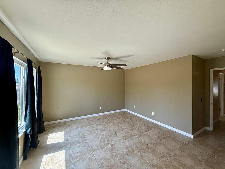 14340 Palmea Dr — Photo 20