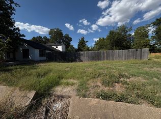 713 E Jefferson St, Waxahachie, TX 75165