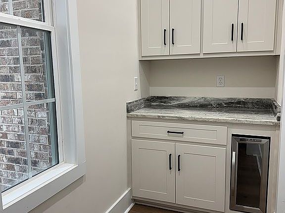 4th image of 22060 Shipley Hollow Rd