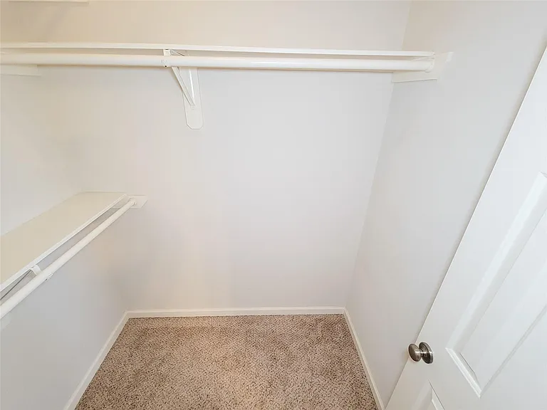 604 Reinerman St — Photo 28