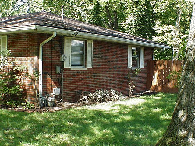 2nd image of 405 Crestwood Dr