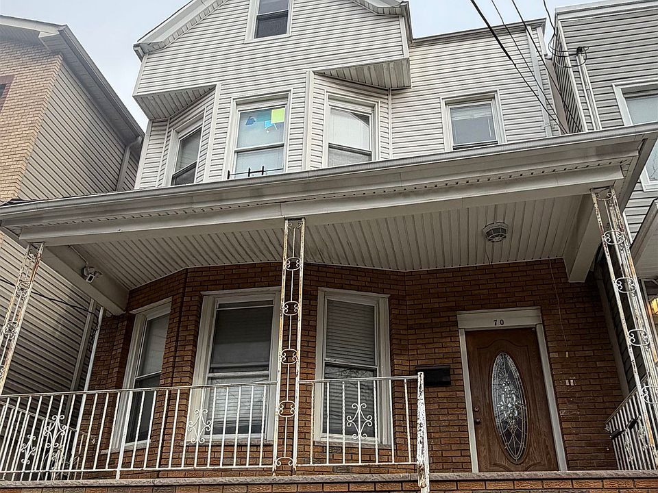 1st image of 70 Charles St Unit 2