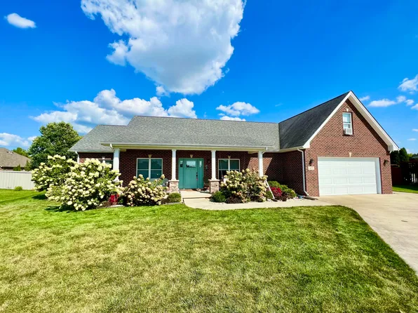 1677 Bell Ford Dr S, Seymour, IN 47274