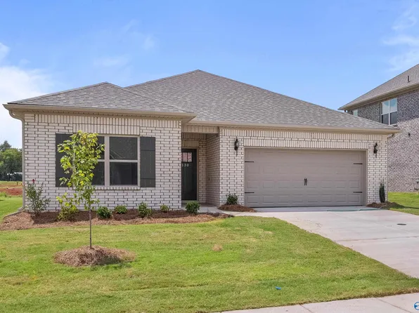 130 Huffman St, Hazel Green, AL 35750