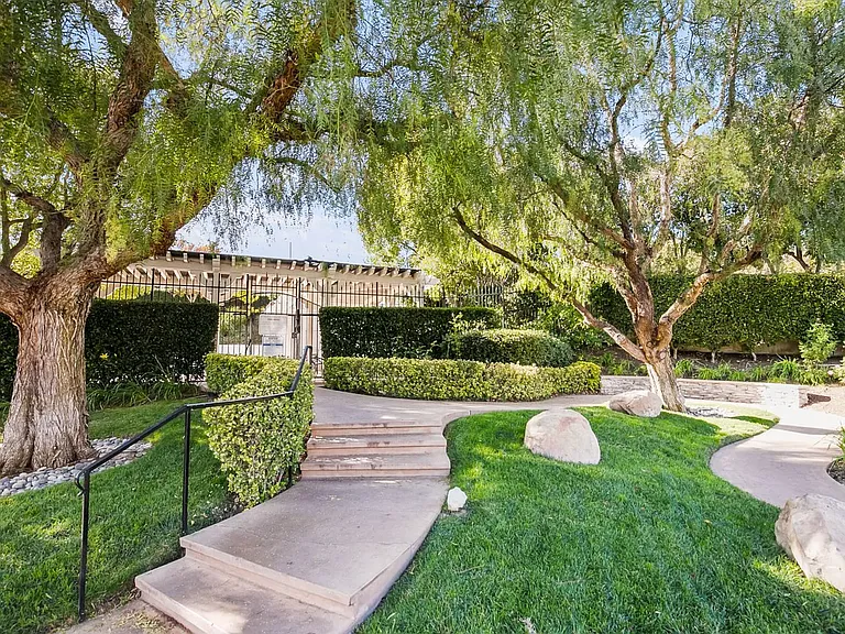 30864 Paloma Ct — Photo 32