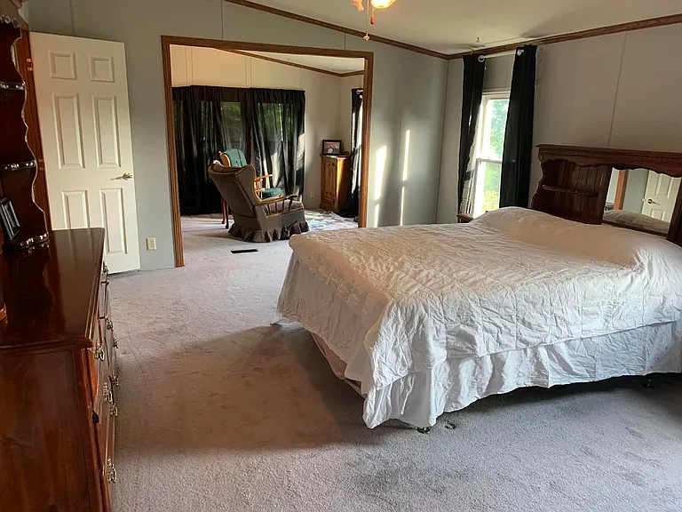 1006 Pleasure Rd — Photo 12