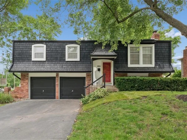 604 S Montclaire Dr, Olathe, KS 66061