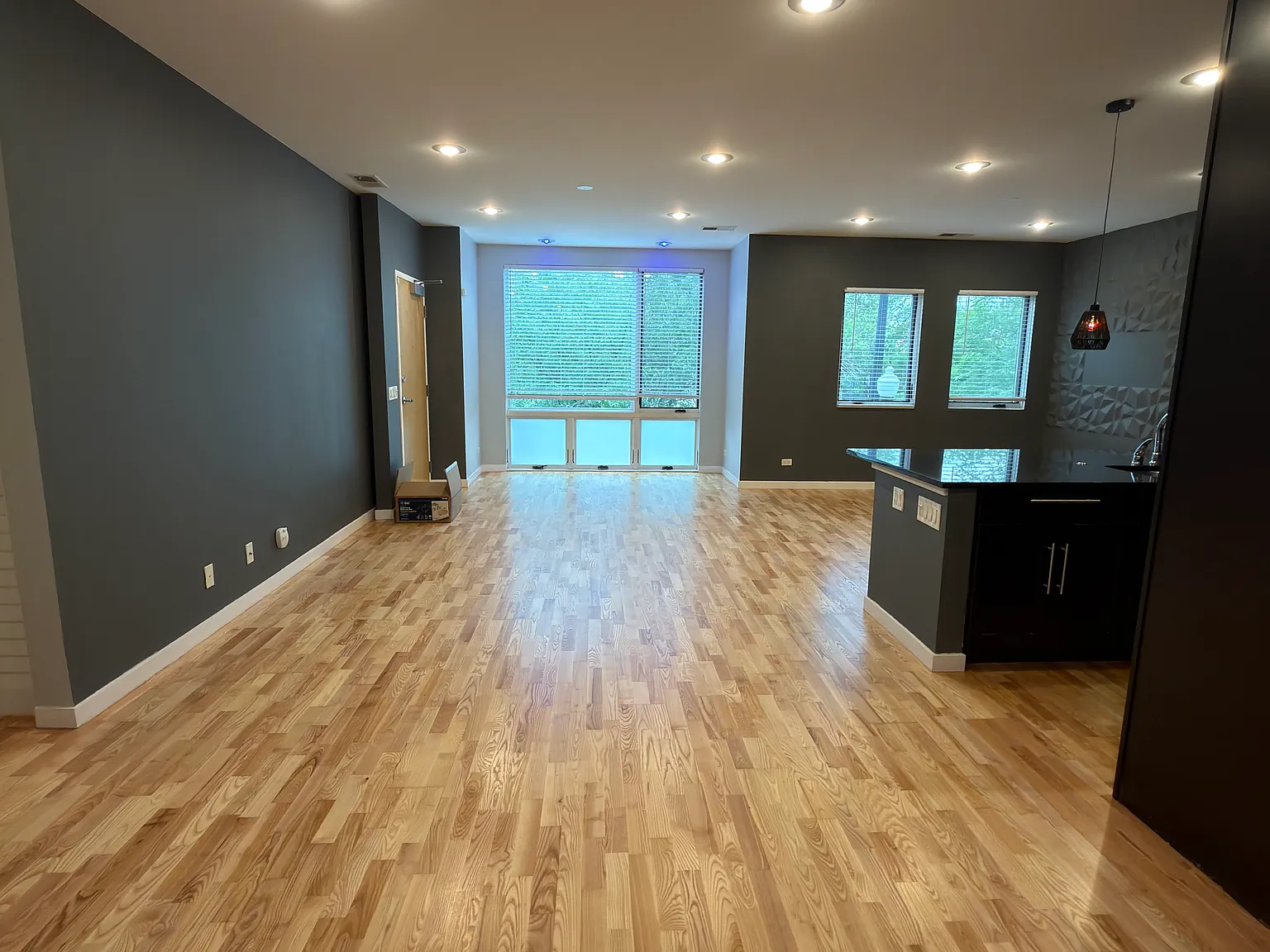 2 bed, 1392 sqft, $2,750 — Photo 1