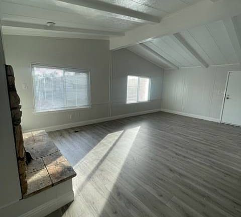 5th image of 8229 Hawaii Ln