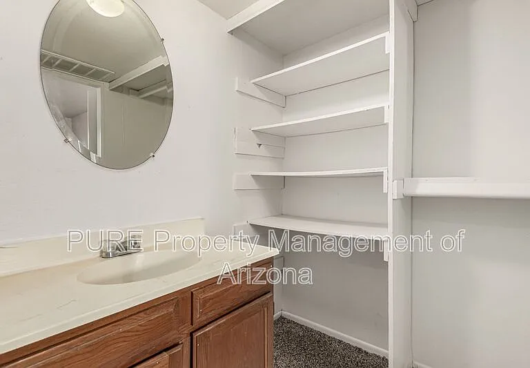 810 W 2nd St #D — Photo 24