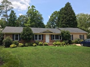 123 Trent Dr, Taylors, SC 29687