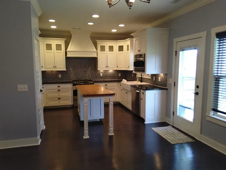 1308 Chancery Ln — Photo 2