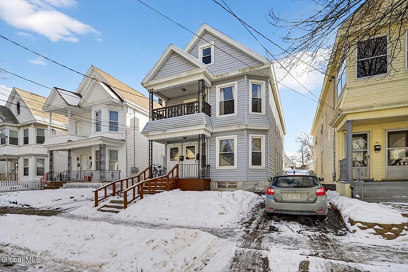 3rd image of 44 Elm Street