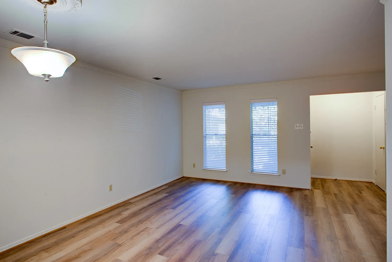 2 bed, 1608 sqft, $2,375 — Photo 3