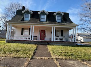 119 & 121 N Paul St, Woodsfield, OH 43793