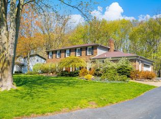 370 Ridgewood Rd, Rochester, MI 48306