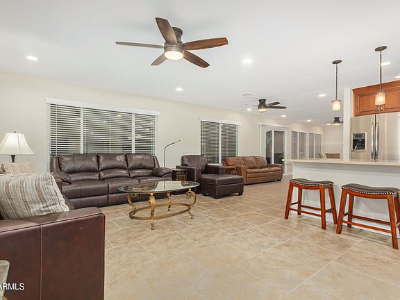 4th image of 10021 W BURNS Drive