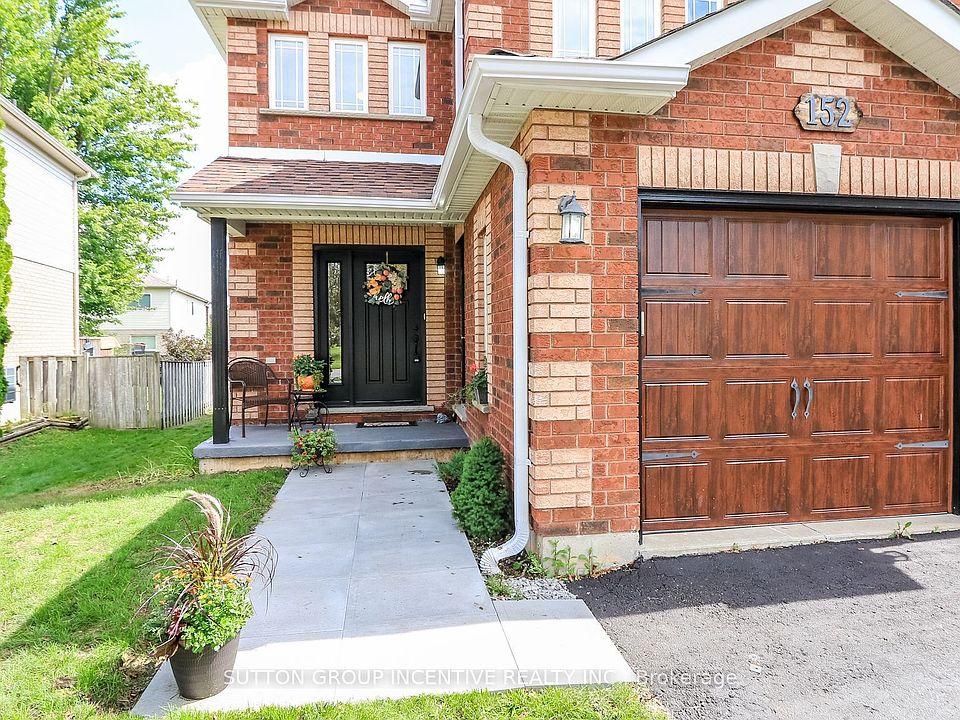 1st image of 152 Julia Cres