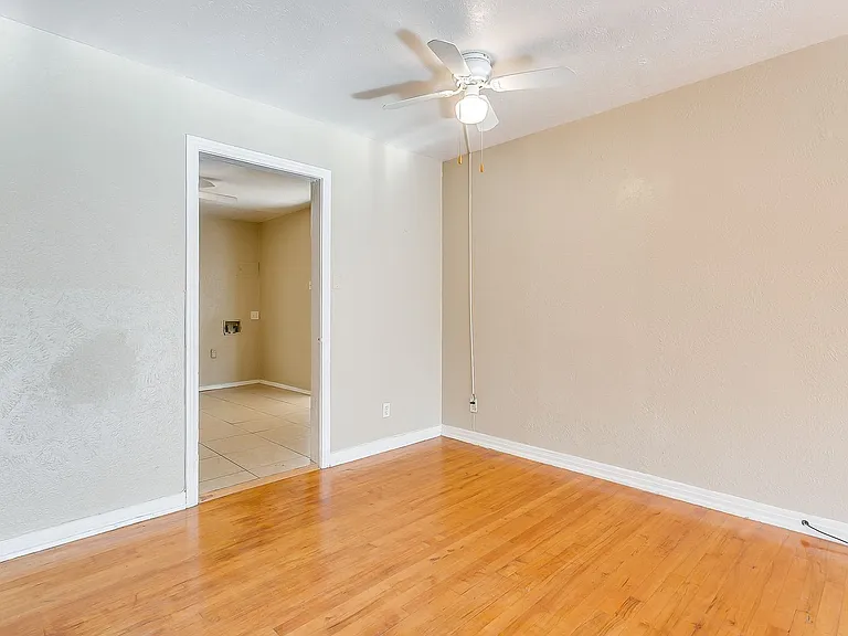 3928 Winfield Ave — Photo 8