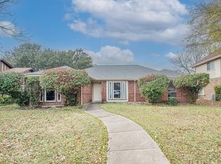 2709 Cornell Dr, Rowlett, TX 75088