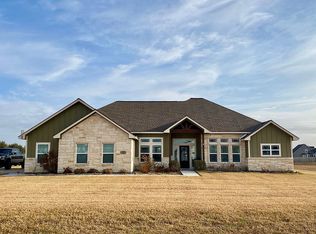 36 Meadow Creek Dr, Inez, TX 77968