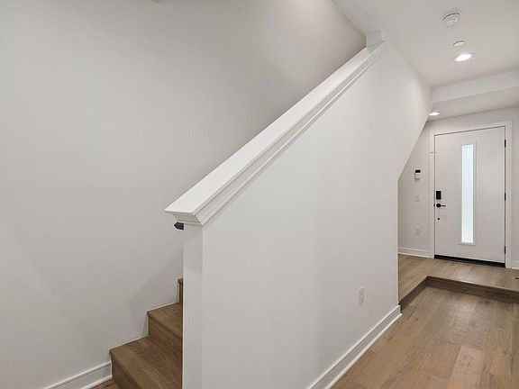 3rd image of 1047 N Joels Pl #1047