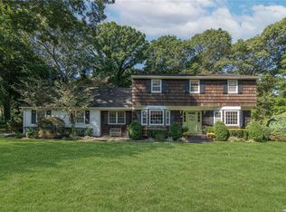 28 Old Field Rd, Setauket, NY 11733