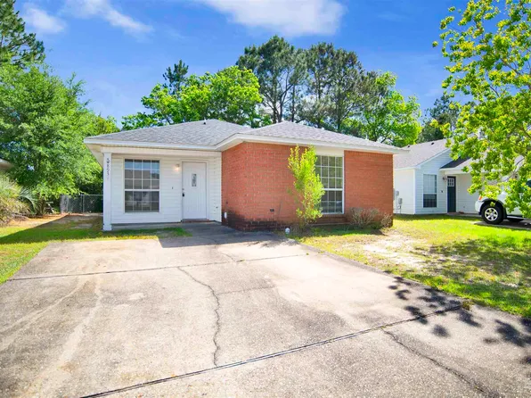 8931 Forest Oak Dr, Pensacola, FL 32506