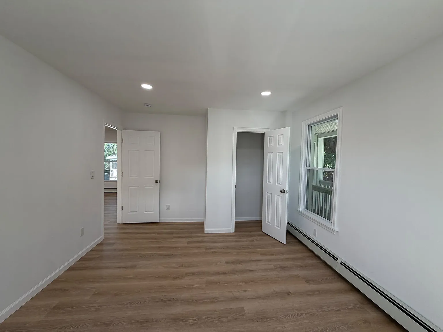 3 bed, $2,300 — Photo 4