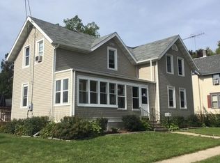 148 W Church St, Columbus, WI 53925