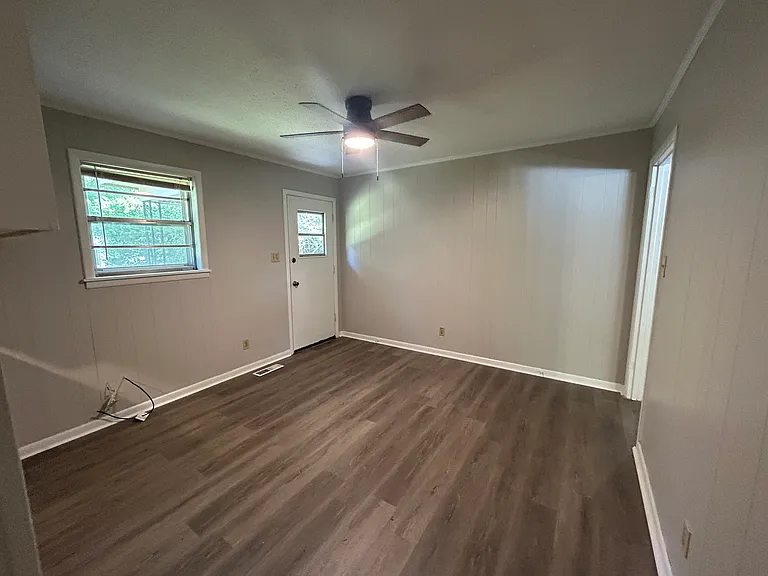 1409 Central Ave — Photo 3