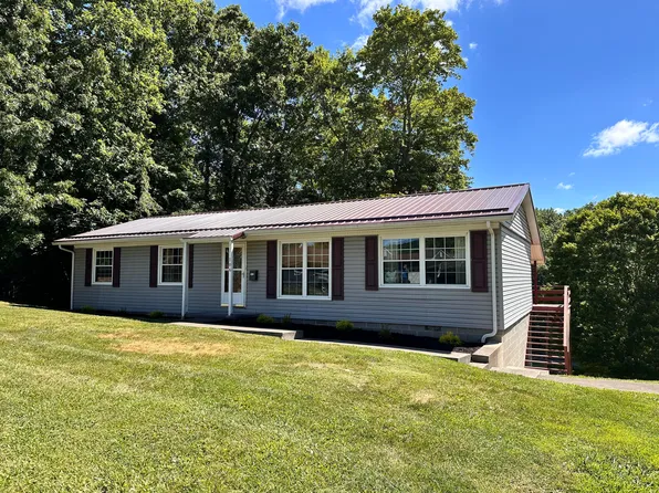 106 Center St, Summersville, WV 26651