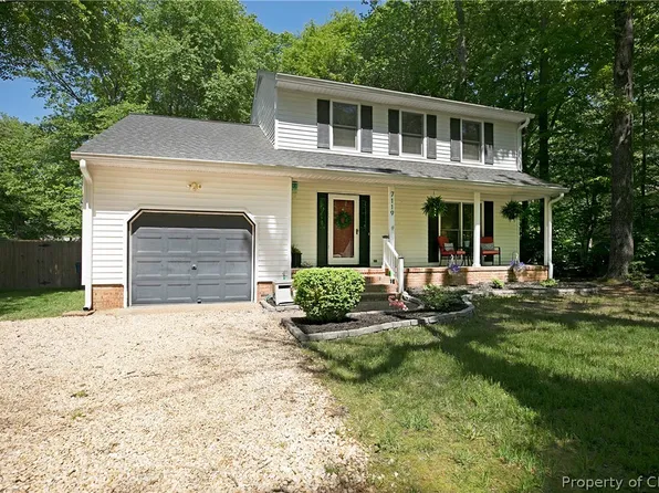 7119 Lord Carrington Dr, Gloucester, VA 23061