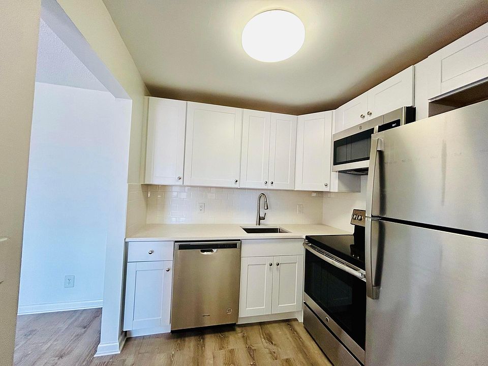 1st image of 74 Camden C
