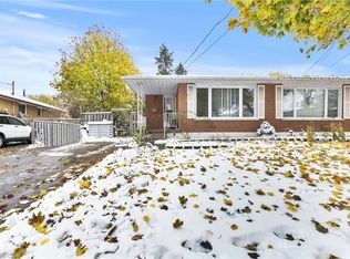 11 Torlake St, Hamilton, ON L8W1L4