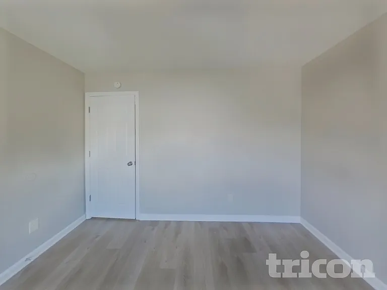 7259 Madison Cir — Photo 13