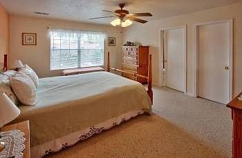 3rd image of 6832 Huerto Ave NW