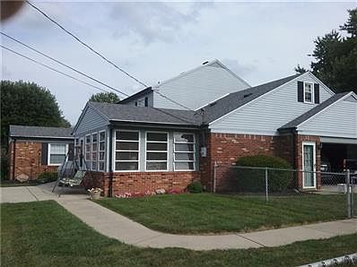 LARGE FENCED BACK YARD LARGE PATIO CORNER LOT